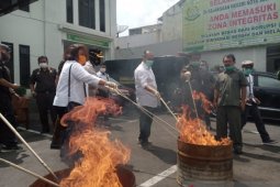 Pemusnahan barang bukti tindak kejahatan di Kejari Kota Sukabumi didominasi kasus narkoba