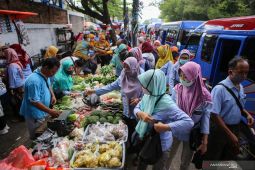 PP 6/2025 atur pekerja kena PHK dapat 60 persen gaji selama 6 bulan