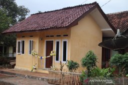 Wakapolres Subang lakukan perbaikan rumah anggota Koramil tidak layak huni