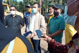 Dewan Provinsi Jambi tinjau jalan rusak di Desa Siau Tanjungjabung Timur