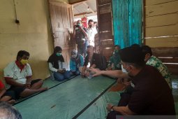 Wali Kota Jambi berikan bantuan kepada warga penderita glukoma