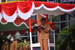 Bupati Sintang minta segera kucurkan anggaran untuk ekonomi masyarakat