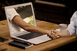 Tips psikolog untuk para pencari pasangan via aplikasi kencan