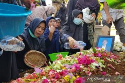 Dilepas ikhlas keluarga, korban Sriwijaya Air asal Lubuklinggau dimakamkan