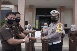 Buat SIM, pegawai kejaksaan tetap ikuti prosedur