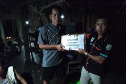 FKH Balangan berjuang salurkan bantuan korban banjir ke Datar Ajab