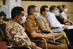Gubernur minta BKD hentikan penerimaan non PNS