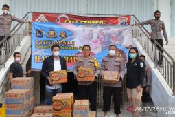 Paguyuban Akpol 2017 salurkan bantuan untuk korban banjir