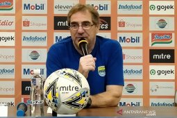 Rene Alberts siapkan "skuad baru" Persib lawan Persita