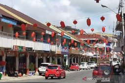 Kota Singkawang pasang ribuan Lampion meriahkan Imlek