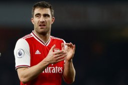 Akhiri kontrak di Arsenal, Sokratis  gabung Olympiakos Piraeus