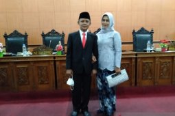 DPRD lantik pengganti antar waktu legislator menjadi peserta pilkada