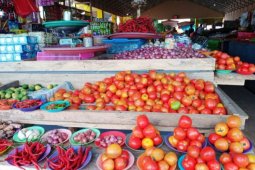 Banjir di Manado pengaruhi harga cabai di Malut