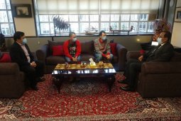KBRI Teheran pulangkan 2 WNI ABK kapal Farsi asal Iran