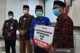Pemprov Jambi salurkan  bantuan dana pendidikan untuk pondok pesantren