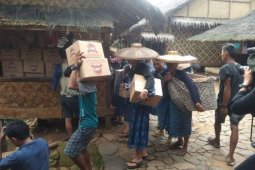 1.100 kepala keluarga warga Baduy mendapat bantuan pangan dari Kemensos