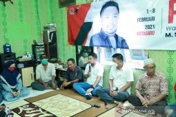Bang Dhin doakan Desa Dirgahayu Kotabaru jadi "Kampung Menjahit"