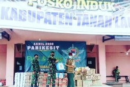 Alumni Parikesit beri bantuan warga Kalsel yang terdampak banjir