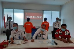 Imigrasi Jambi deportasi dua WNA asal China