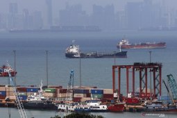 Menko Luhut ingin delapan pelabuhan masuk Ekosistem Logistik Nasional