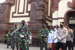 Panglima TNI-Kapolri ajak masyarakat ikuti tes antigen gratis (video)