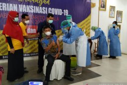 Wakil Bupati Batola jadi sample divaksinasi COVID-19