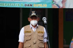 Wakil Bupati Pringsewu minta nakes sukseskan vaksinasi COVID-19