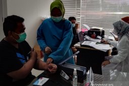 9.343 tenaga kesehatan Kabupaten Bekasi telah divaksin COVID-19 tahap pertama