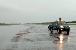 Semarang Airport temporarily closed due to flooding