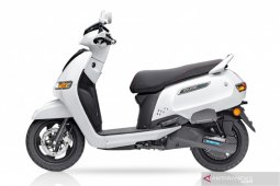 TVS iQube, skuter listrik pesaing Bajaj  Chetak