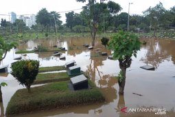 TPU Karet Bivak Jakarta Pusat tergenang air akibat hujan lebat