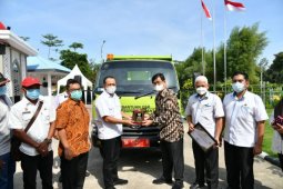 PTPN IV serahkan dump truck ke Pemkab Batu Bara