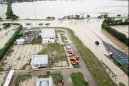 Gerbang tol Kertajati kembali dibuka setelah banjir di jalur arteri berangsur surut