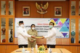 Gubernur Wahidin sebut penyerahan LKPD 2020 paling cepat