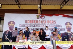 Ridho Roma ditangkap dengan barang bukti tiga butir ekstasi