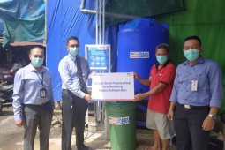 BRI Peduli salurkan CSR di Pasar Pagi Putussibau tanggulangi pandemi