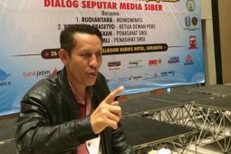 Jurnalis senior Jambi Mursyid Sonsang peroleh penghargaan "Press Card Number One"