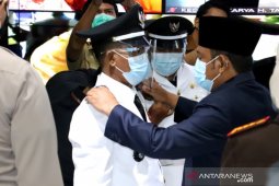 Bupati Bekasi lantik 16 kades terpilih pada Pilkades Serentak 2020