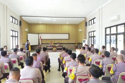 Bhabinkamtibmas Bangka Barat diminta aktifkan kegiatan Kampung Tegap Mandiri