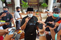 Cak Hud sebut pers pahlawan perang melawan hoaks COVID-19