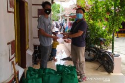 Wartawan Tasikmalaya berbagi untuk warga terpapar COVID-19