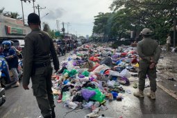 Banjarmasin giatkan operasi yustisi terhadap pelanggar pembuang sampah