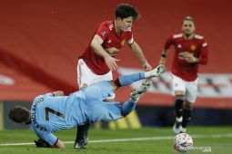 Liga Inggris: Tidak ada alasan copot ban kapten MU dari Maguire kata Rangnick