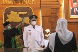 Whisnu Sakti Buana dilantik sebagai Wali Kota Surabaya, masa jabatan tersisa tujuh hari