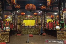 Malam perayaan Imlek sepi akibat dampak pandemi COVID-19