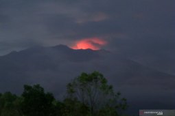 Gunung Raung Waspada
