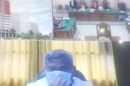Saksi sebut Bupati Labura nonaktif beli mobil atas nama istrinya
