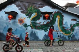 Mural di kampung pecinan Kapasan Dalam