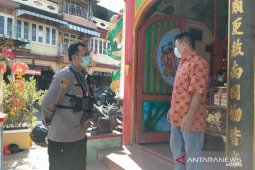 Polisi pantau pelaksanaan ibadah dan perayaan Imlek