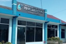 Perumda Danum Taka segel ratusan sambungan air karena tunggak bayar rekening